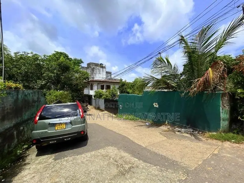 Land for Sale in Battaramulla, Koswatta - Lake View