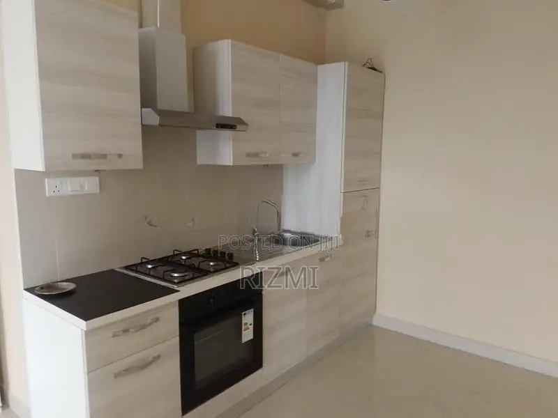 3BR 1st floor new modern apartment rent in dehiwala off hill street