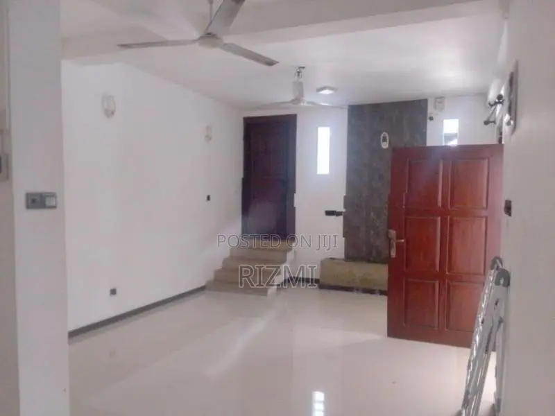 ground floor 3BR House available for rent in dehiwala liyanage road