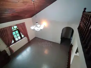 ගඩොල්වලින් සෑදු දෙමහල් නිවසක් විකිනිමට විදෙස් ගතවනබෑවින්