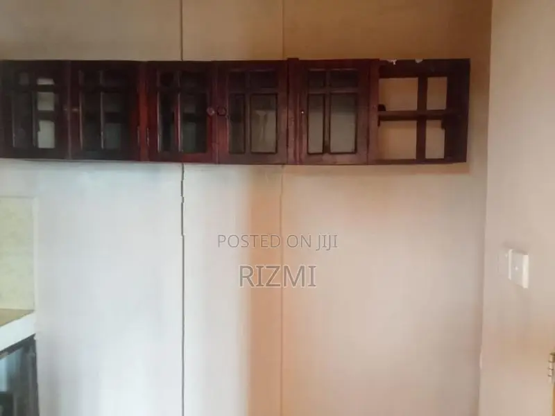 second floor 3BR House for rent in dehiwala meadhankara road