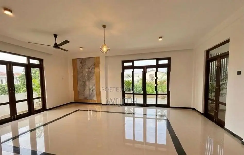SUPAR BRAND NEW TWO STOREY HOUSE FOR SALE IN TALAWATUGOADA HOKANDARA .