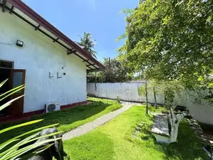 House in Kahathuduwa Kesbewa කහතුඩුව highway entrance එකට 3km