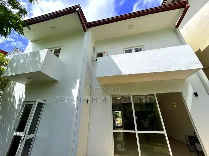 House in Piliyandala Mandawila Rd For Sale
