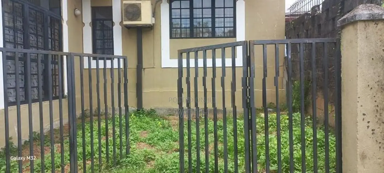 SINGLE HOUSE FOR SALE IN THALAWATHUGODA