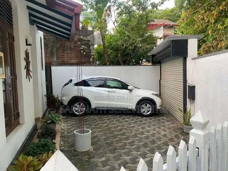House For Sale in Pannipitiya Rukmale West