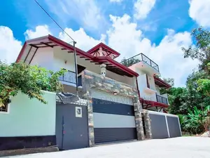 Brand-New House - Kesbewa Piliyandala Makandana Facing to a Paddy Fiel
