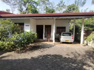 දැනට පදිංචි තනිමහල් නිවසක් විකිනිමට කොටිටාවෙි පොල්ගස්ඕවිට