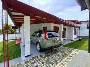 Brand-New Single Story House Beruketiya Homagama With Garden Space