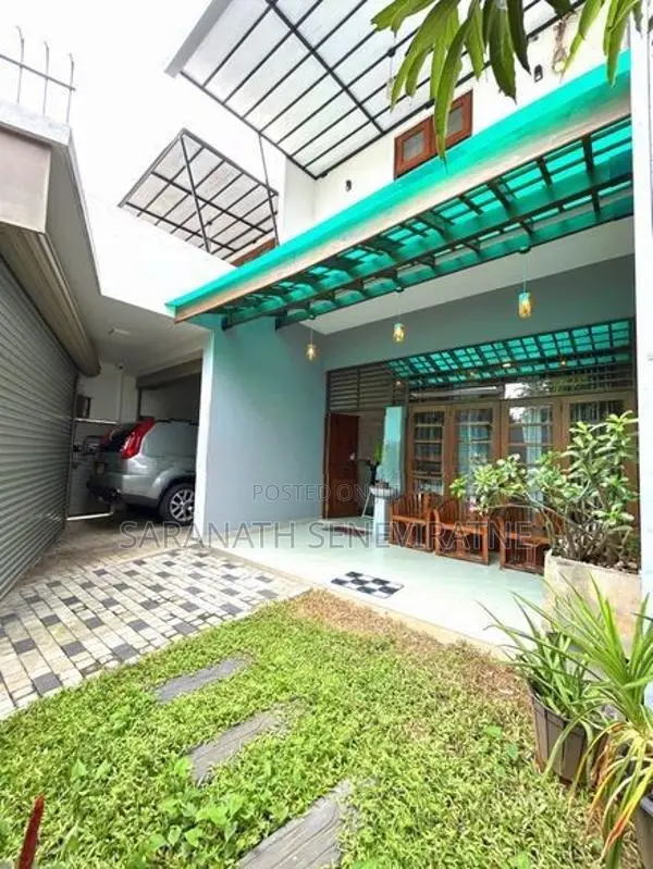 Luxury House With Modern Furniture Fittings - Nugegoda Wijerama