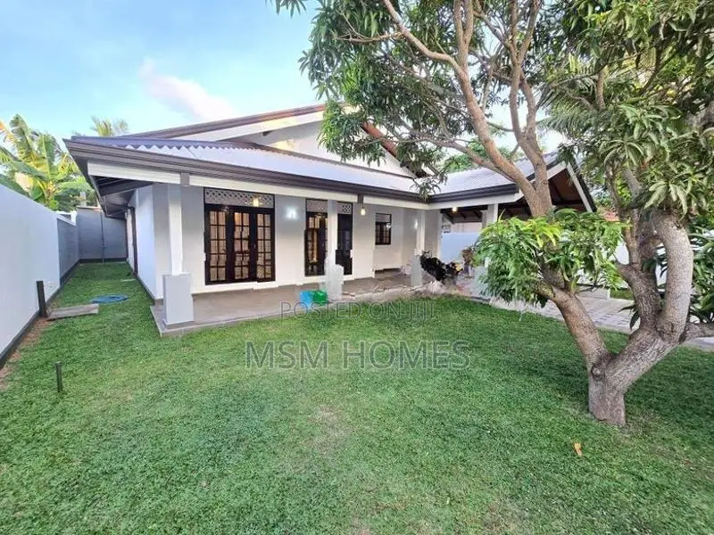 Three Bed Rooms Newly Build House For Sale in Negombo