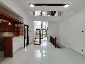 LUXURY THREE STOREY HOUSE FOR SALE IN CLOSE TO MALAMBE TOWN