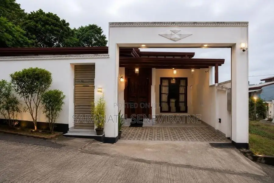 House in Kesbewa Kindelpitiya Off Bandaragama Rd - Piliyandala Madapat