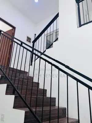 2 Story House For Sale in Madiwela Kotte