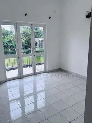 2 Story House For Sale in Madiwela Kotte