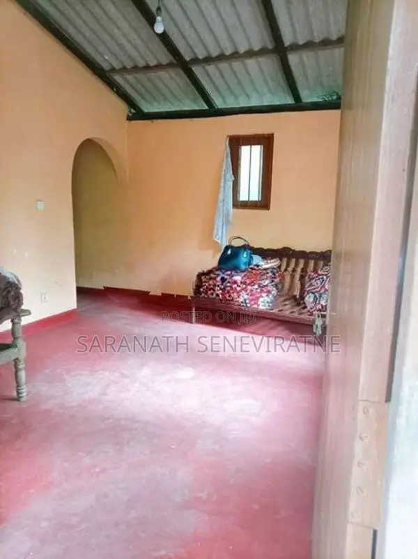 Land With House For Perch Value Kiribathgoda Makola Rd Pamunuwila