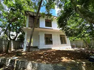 House in Gampaha Balummahara Facing to a River- Off Oruthota Rd