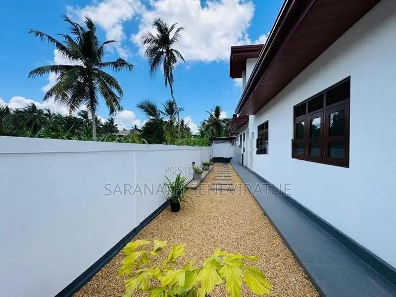 Brand-New House in Godagama - Only 700 m to High-Level Rd