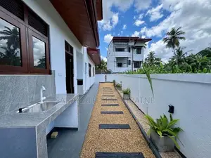Brand-New House in Godagama - Only 700 m to High-Level Rd