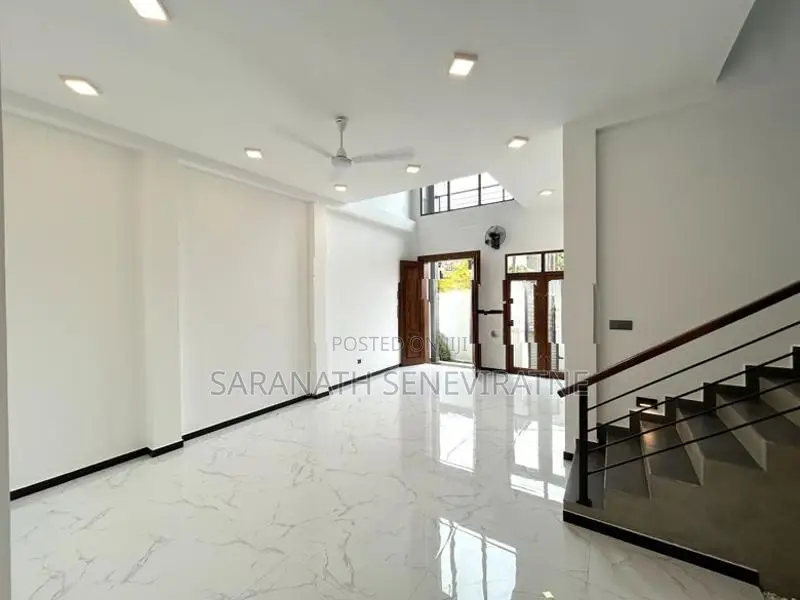 Brand-New Solid Modern House Sale From Piliyandala Off Gonamadiththa R