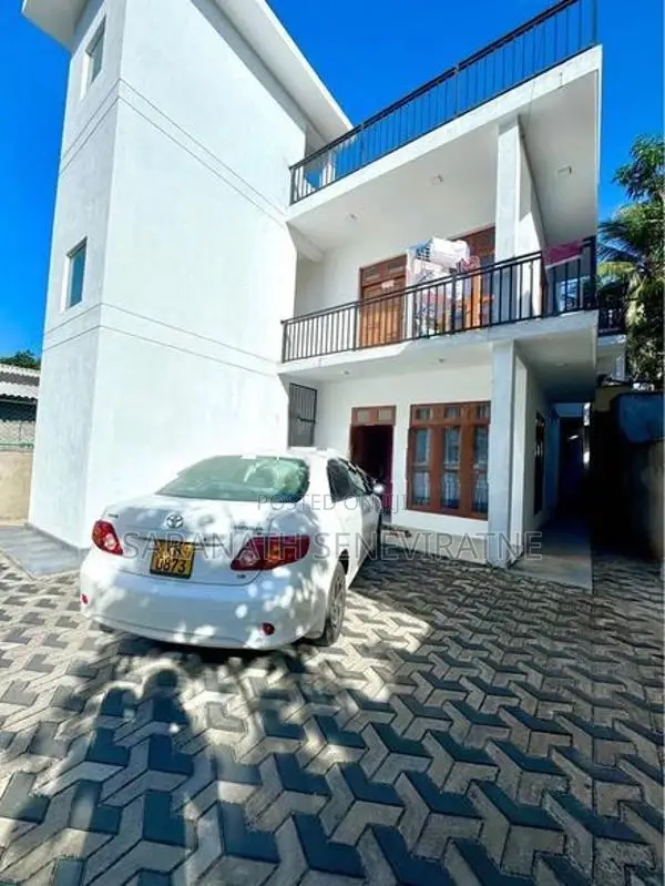 House for Sale in Boralesgamuwa investment a lifetime of luxury