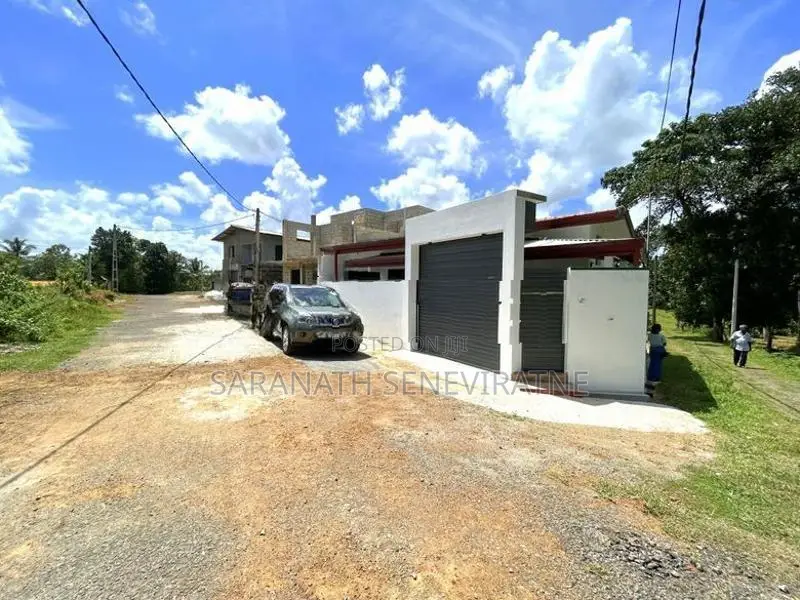 Brand-New House in Homagama Dolahena * 6.2