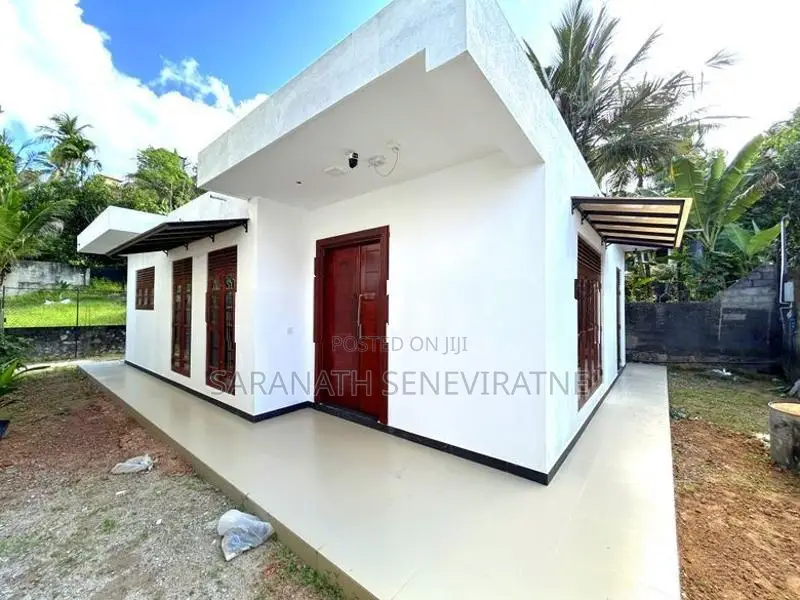 URGENT SALE - House From Off Kalalgoda Rd Talawathugoda Weera Mw