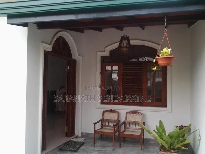 03 Story Modern House for SALE Muththettugoda Rd Talangama Battaramull