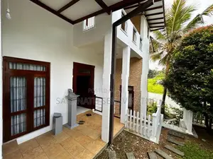 Luxury House with Furniture - Sale @ Battaramulla Koswatta Pipe Rd