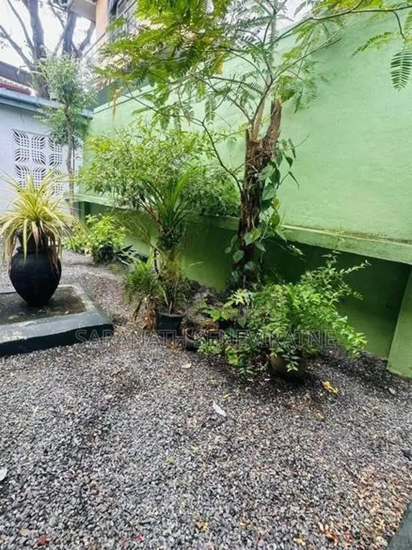 House for sale in Rajagiriya Only 40 metres to the main road