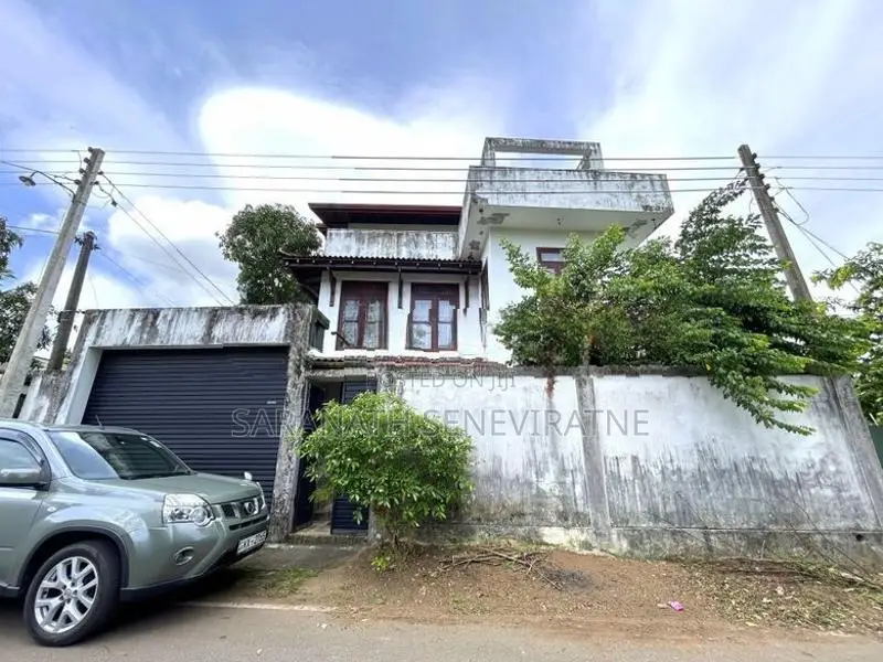 House in Korathota Kaduwela - Manikagara Rd
