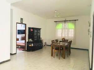 House in Dehiwala Hill Street For Sale