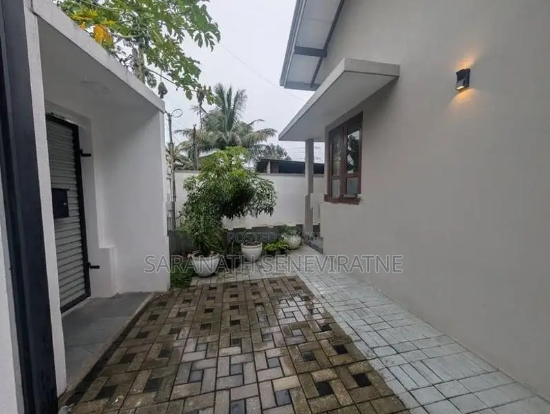 Luxury Single House for Sale – Pannipitiya - 9 Perches Land Extent