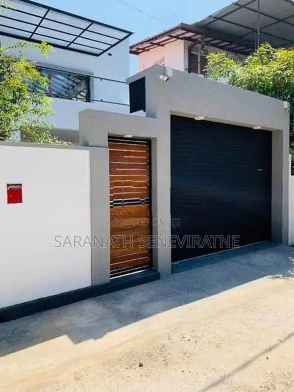 BRAND NEW LUXURY HOUSE With PREMIUM FINISH – KESBEWA PILIYANDALA