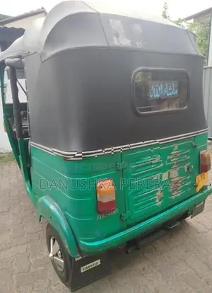 Bajaj RE 4 Stroke 2011