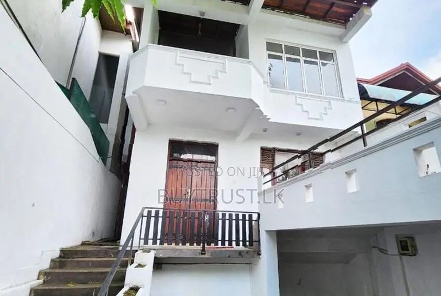 Two Story House for Sale in Kolonnawa
