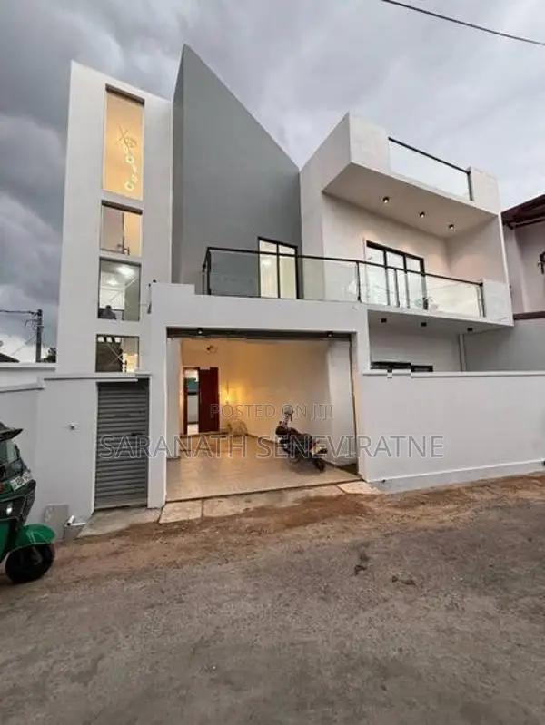 MODERN LUXURY TWO STOREY HOUSE FOR SALE – ATHURUGIRIYA