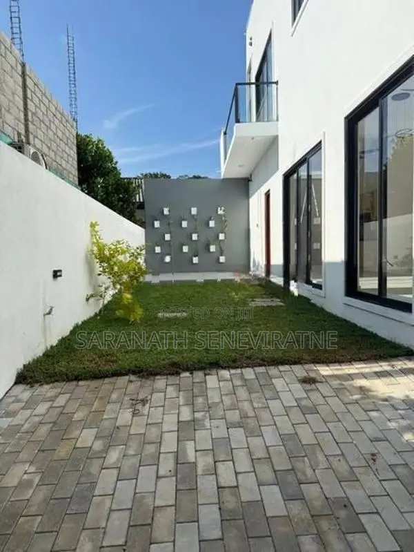MODERN LUXURY TWO STOREY HOUSE FOR SALE – ATHURUGIRIYA