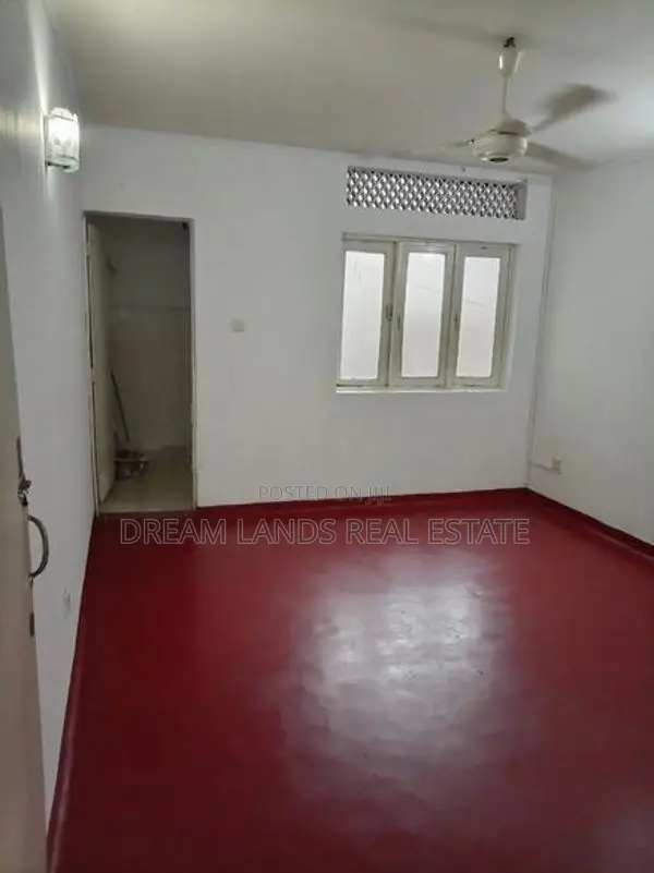 ☆ Nugegoda Junction Commercial Building For Rent ( R- 799 )