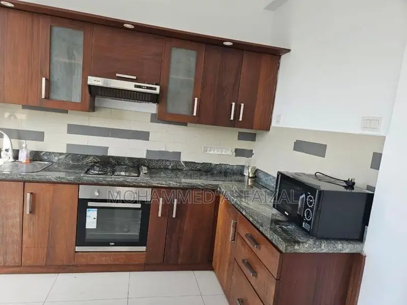 Apartment For Rent in Charlimend Road Wellawathe Colombo.06