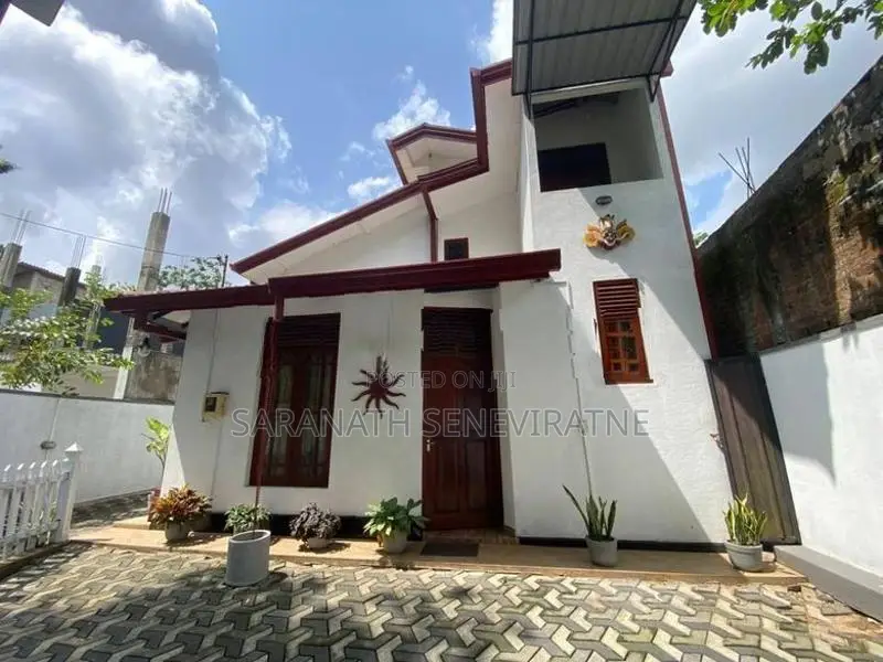 House in Pannipitiya Rukamale West For Sale