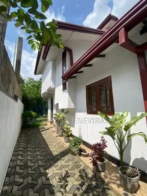 House in Pannipitiya Rukamale West For Sale