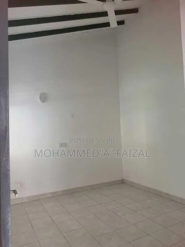 Warehouse & Store For Rent in Bandaranaike Mawatha Colombo.12