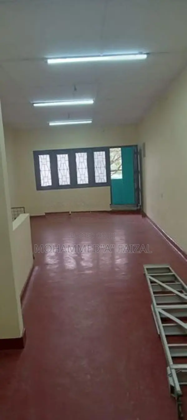 Commercial Building For Sale in Kotahena Colombo.13