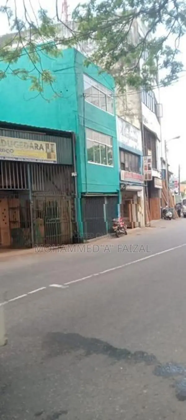 Commercial Building For Sale in Kotahena Colombo.13