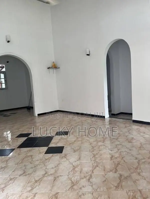 4Room House Rent Katunayake