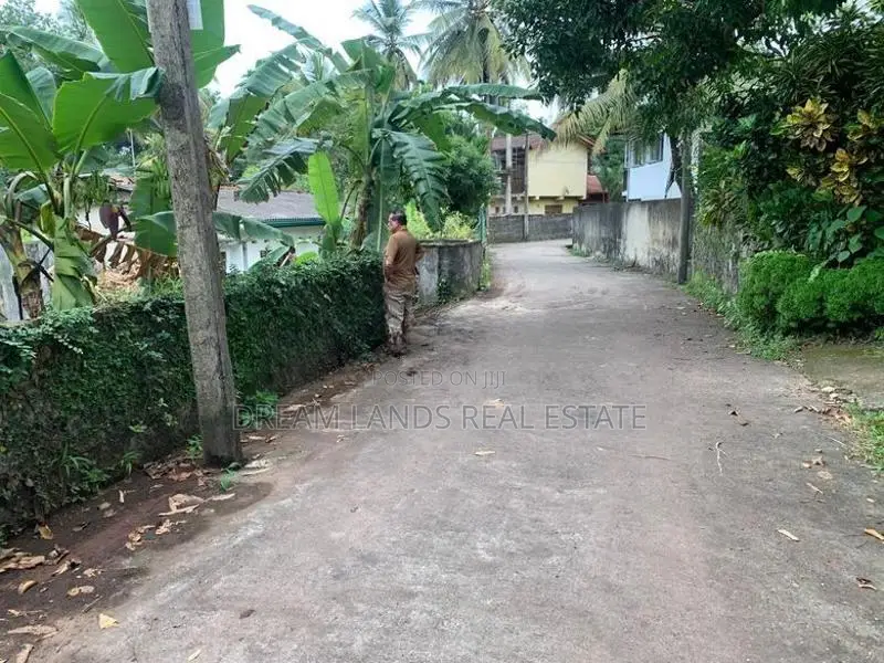 Land for sale in kotawa malabe rd kottawa
