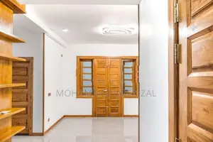 Apartment For Sale in Nelson Place Wellawathe Colombo.06