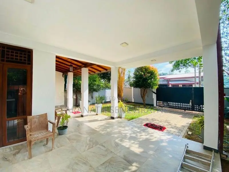 House For Sale - Piliyandala off Madapatha Rd _ Newly Painted