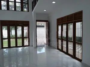 කැස්බෑවට ළගින් අලුත්ම සුඛෝපභෝගී දෙමහල් නිවසක් විකිණීමට - PILIYANDALA .